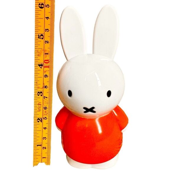Miffie the Bunny Rabbit Battery Powered Light. Decorative Figurine. - Picture 9 of 10